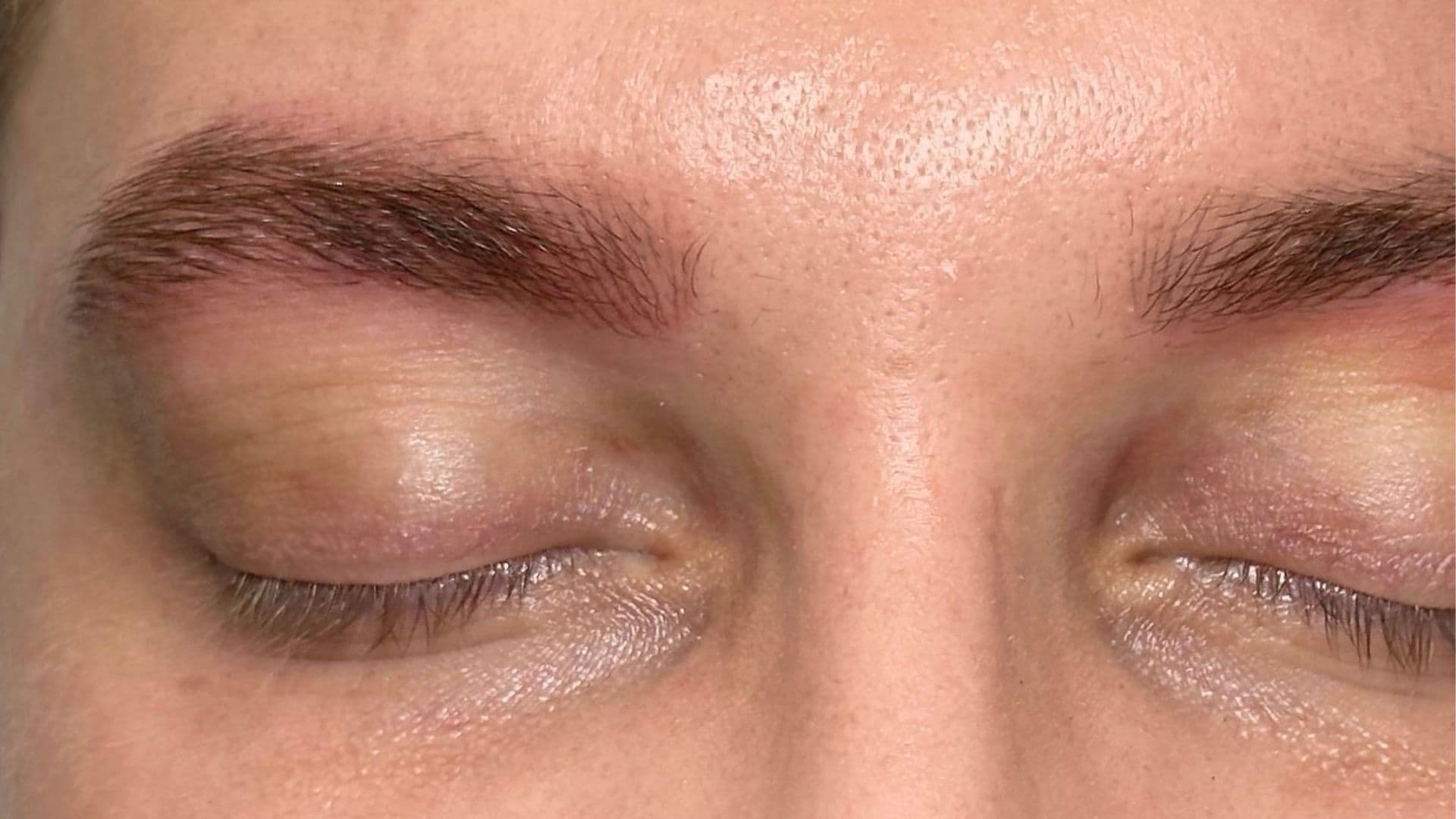 Trucco permanente sopracciglia - uomo