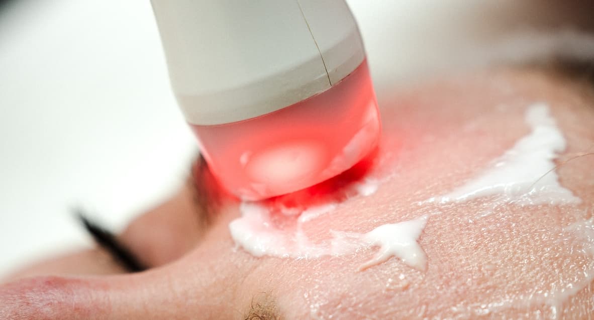 Trattamento Viso con Tecnologia Avanzata T-Shape 1 – Rimodellante Intensivo
